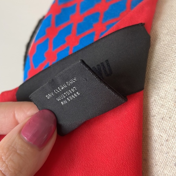 MISS WU geometric dress blue red - Picture 14 of 14